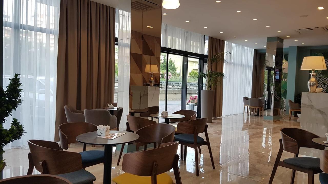 Blue Marine Hotel Škalngur Kültér fotó